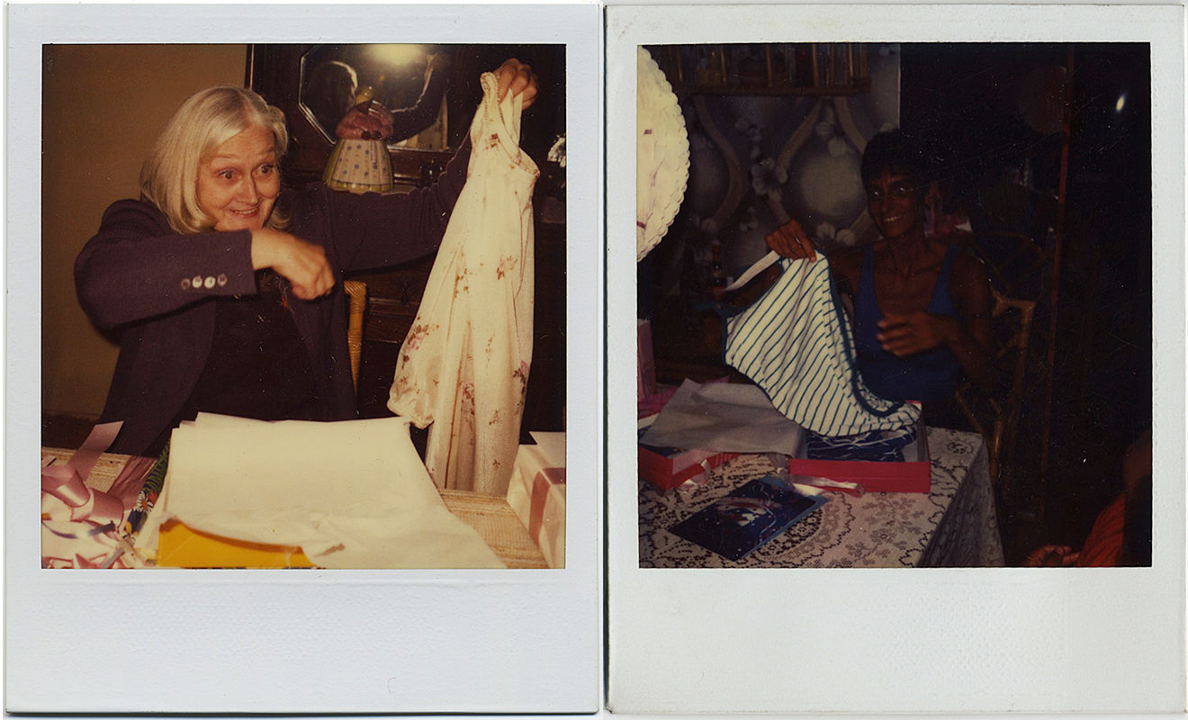2 WOMEN DISCOVER CLOTHING! 2 POLAROIDS