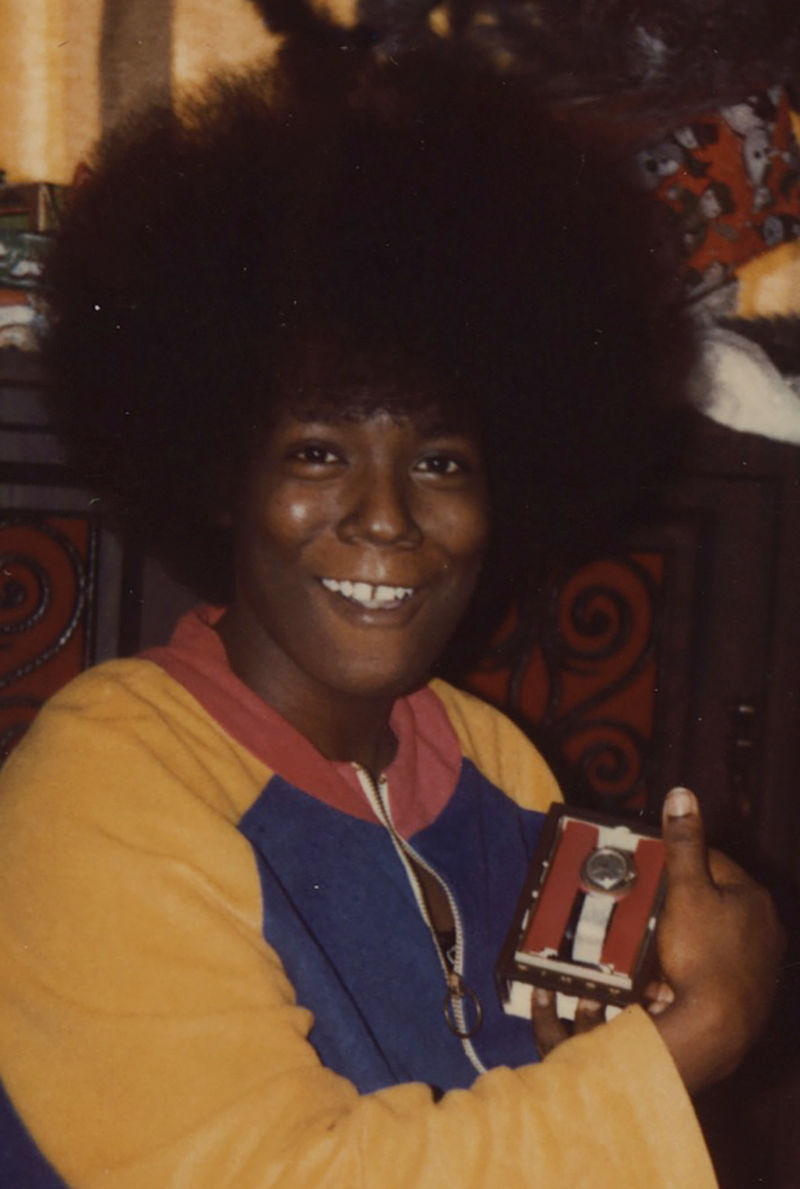 Thumbnail: FABULOUS AFRO SMILING AFRICAN AMERICAN WOMAN SHOWS of WATCH XMAS GIFT