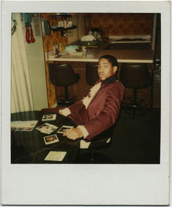 fp11692(PO-Black-Man-Polaroids)