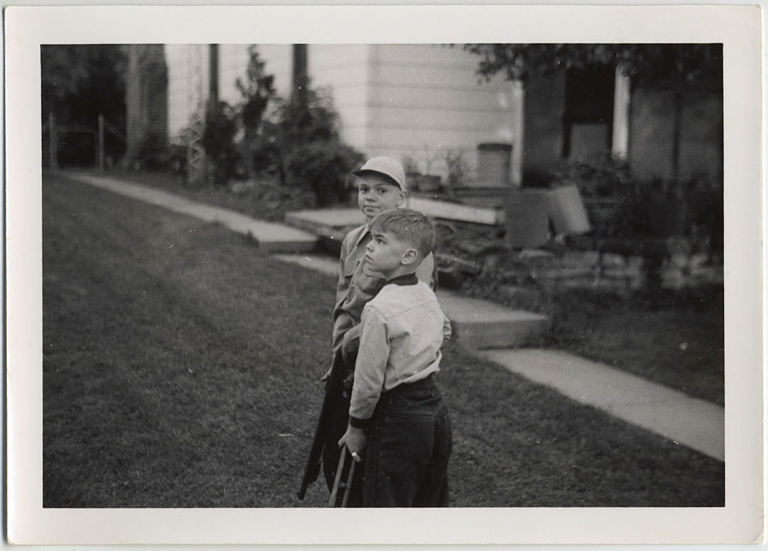 LITTLE BOYS w RIFLES in UNNERVING PORTRAIT of TRIGGER HAPPY HUNTING KIDS