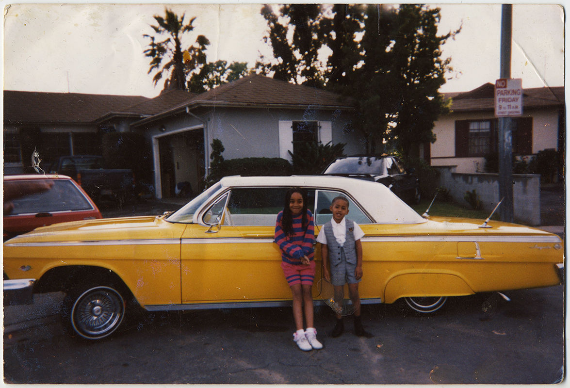 BLACK AFRICAN AMERICAN KIDS w HUGE VINTAGE YELLOW COOL CAR SUBURBAN STREET