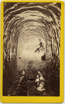 fp11789(CDV-Ice-Cave-Switzerland)