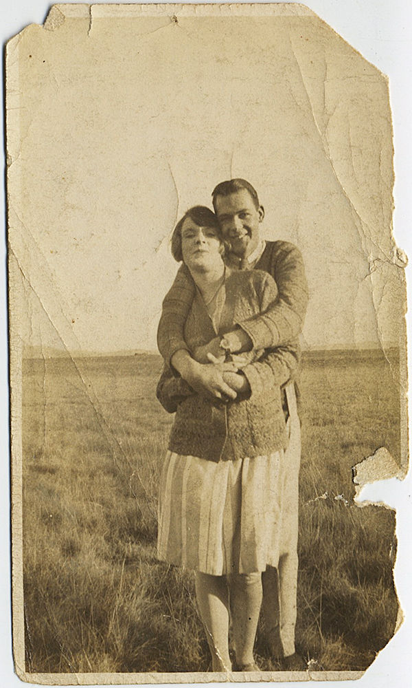 MUCH LOVED USED PIC of LOVERS IN FIELD at DURBAN JULY HORSE RACE