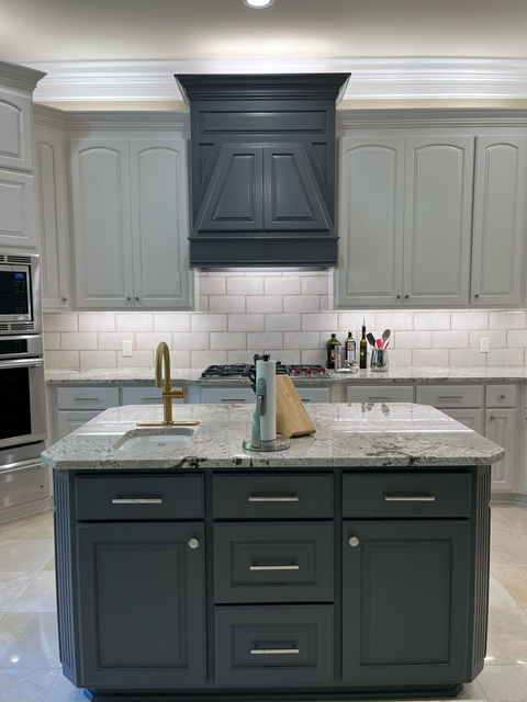 Custom Kitchen Cabinets