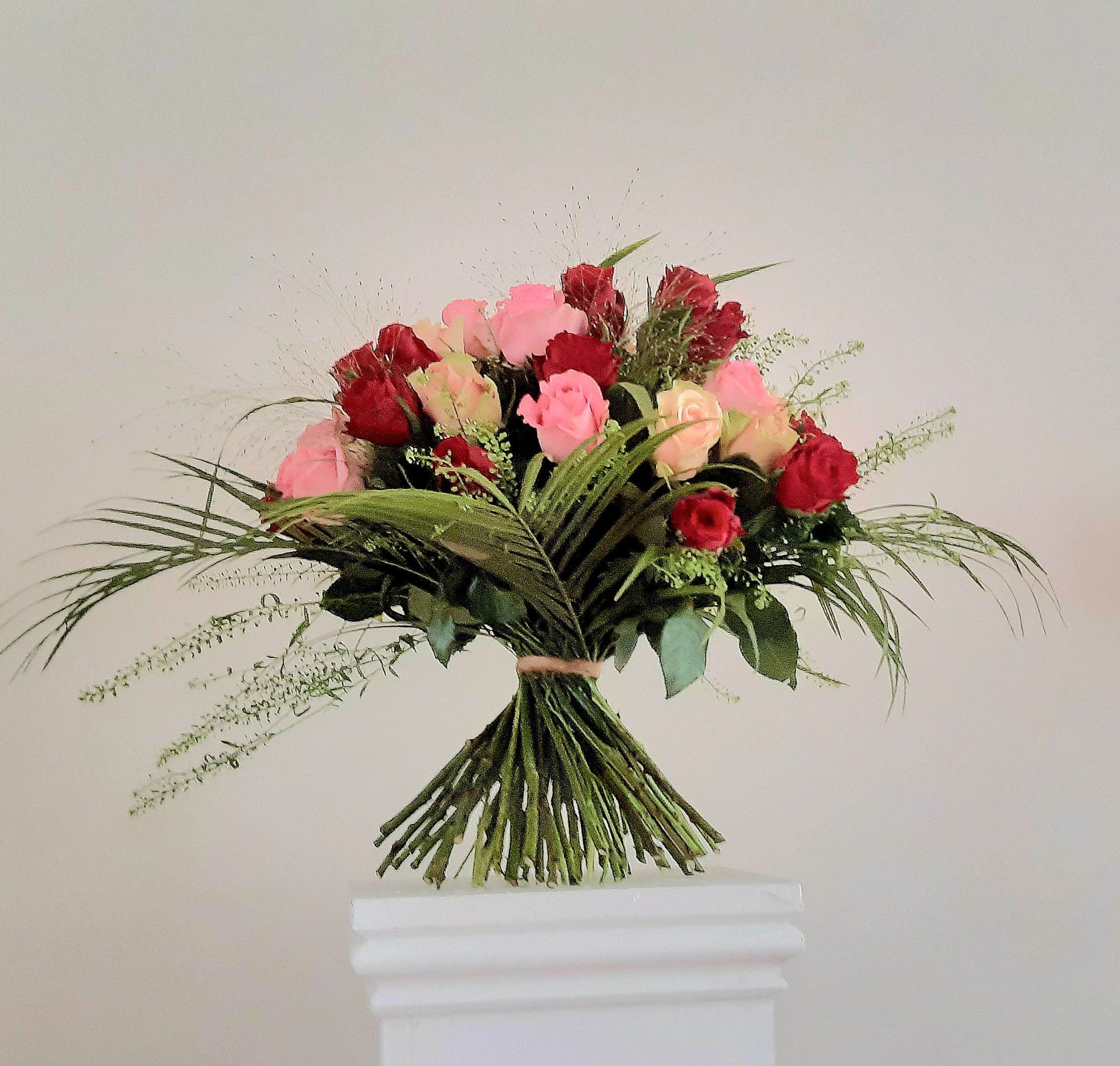 large Luxury mixed rose bouquet