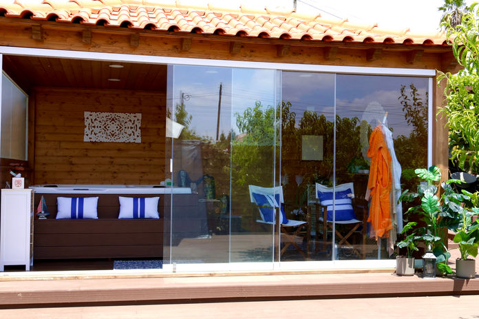 Glass Curtains in a Wooden Shed 'Mafra'