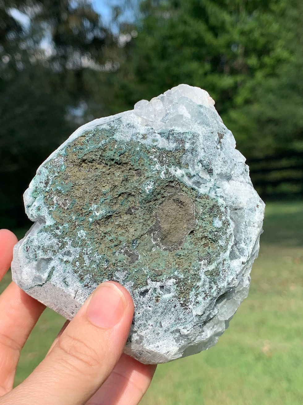 Thumbnail: Apophyllite with peach stibnite