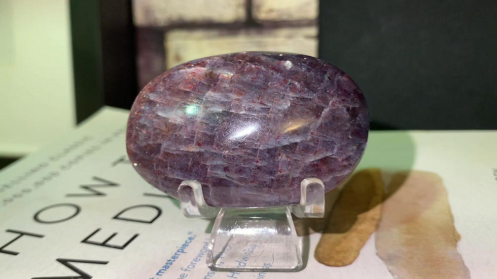Thumbnail: Iolite Palm Stone