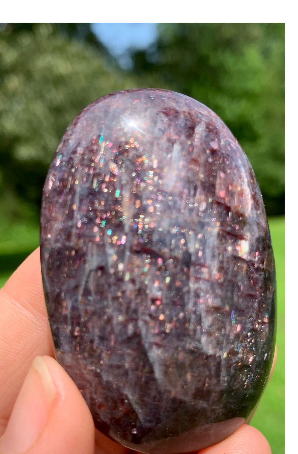 Thumbnail: Iolite Palm Stone