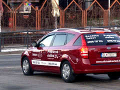 Sociálny taxík: Na návrh mesta reaguje prepravná služba