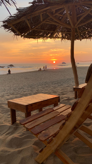 Zipolite cafe Maya Casa Acalli restaurant nude alquimista budamar oregano puesta del sol sunset