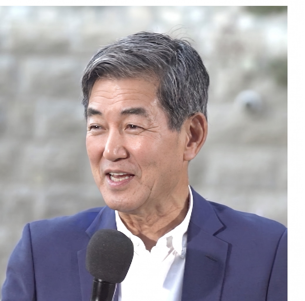 Peter Speaking Portrait 2024.png