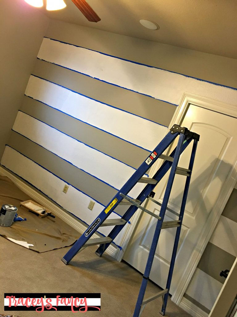 How to Paint a Buffalo Check Wall | Tracey's Fancy