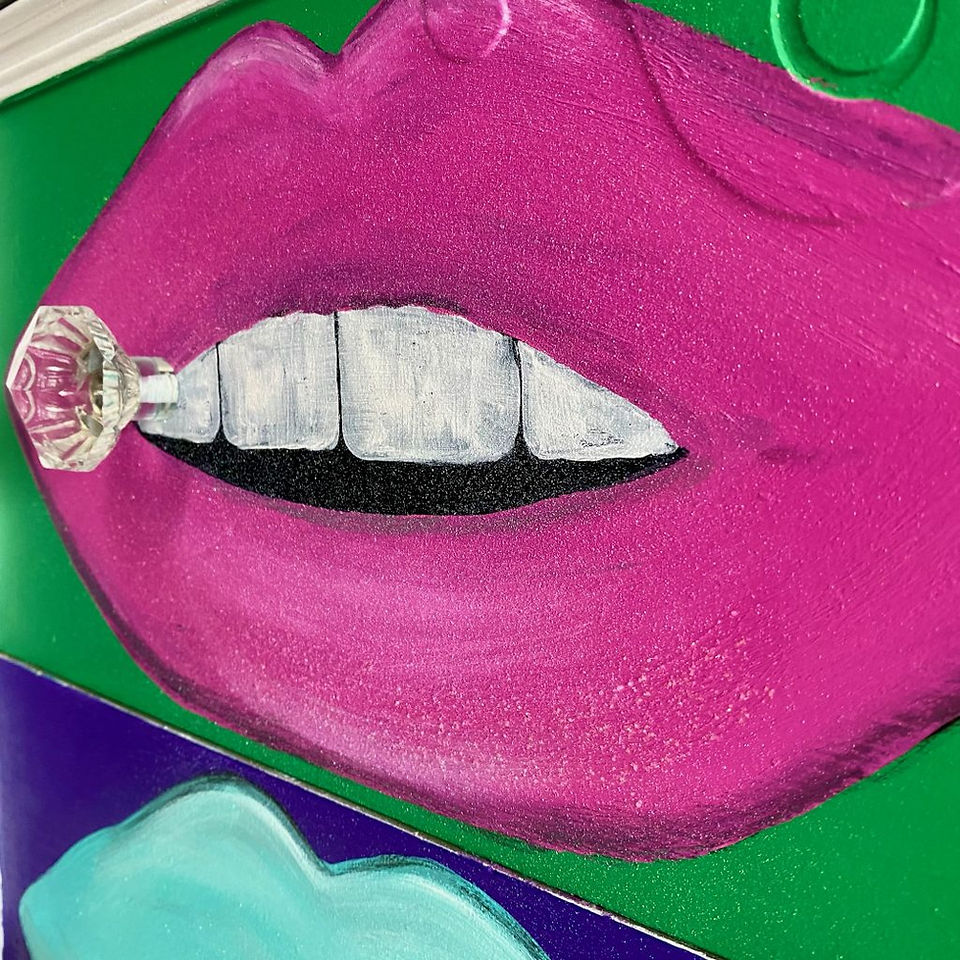 pink lips with crystal handle