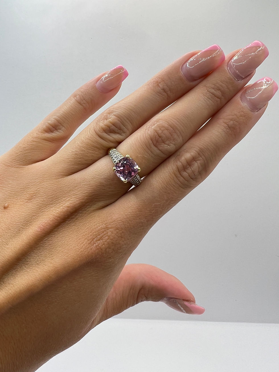 Thumbnail: 18ct Gold Large pink Gemstone and Diamond Shoulders Ring -  Size N 1/2