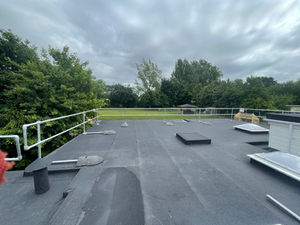 Key Features for The Freestanding Roof Edge Protection System