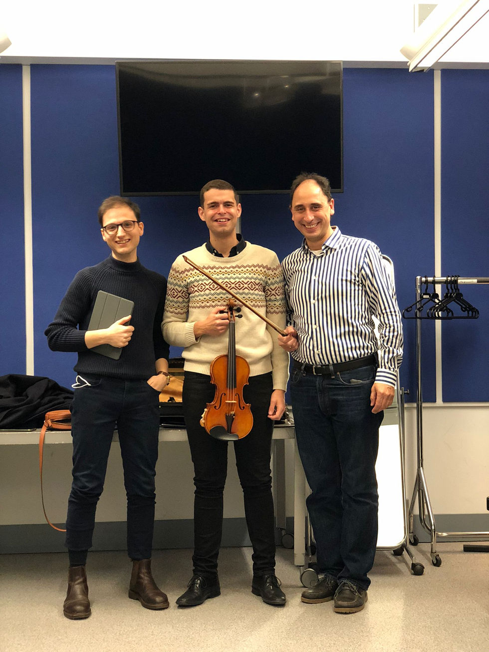 Euchar Gravina, Stefan Calleja and LSO orchestra leader Carmine Lauri (recording session at LSO Luke's, February 2022)