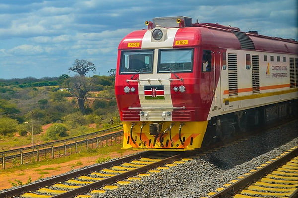 Kenya_Railways_DF8B_locomotive_on_the_new_SGR_line_06-06-2017-1024x682.jpg