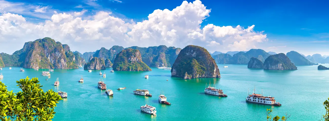 20e5df91-a2e8-4c28-8382-8b915dbf37c9-vietnam-halong-banner.webp