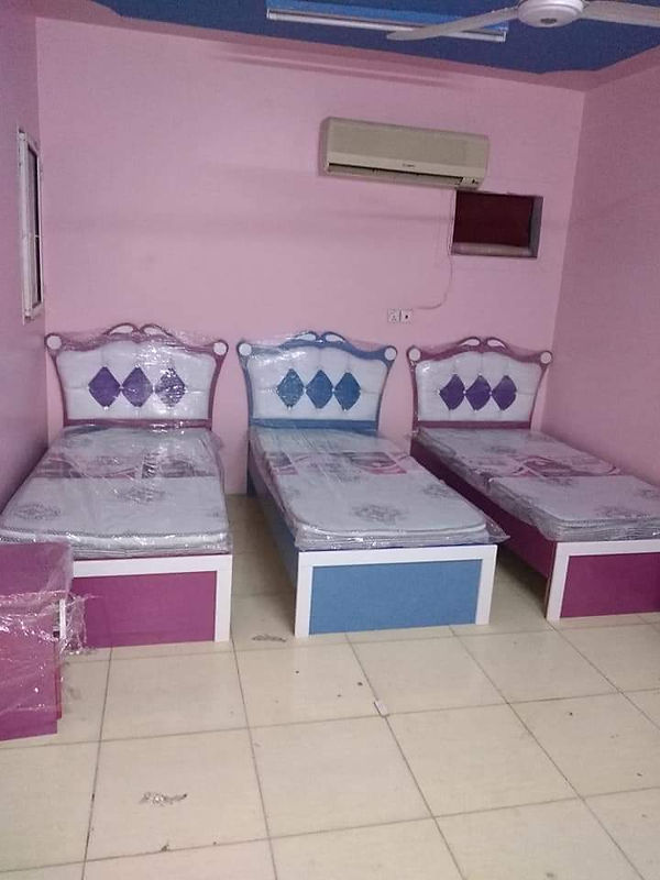 غرف نوم خشب وطني