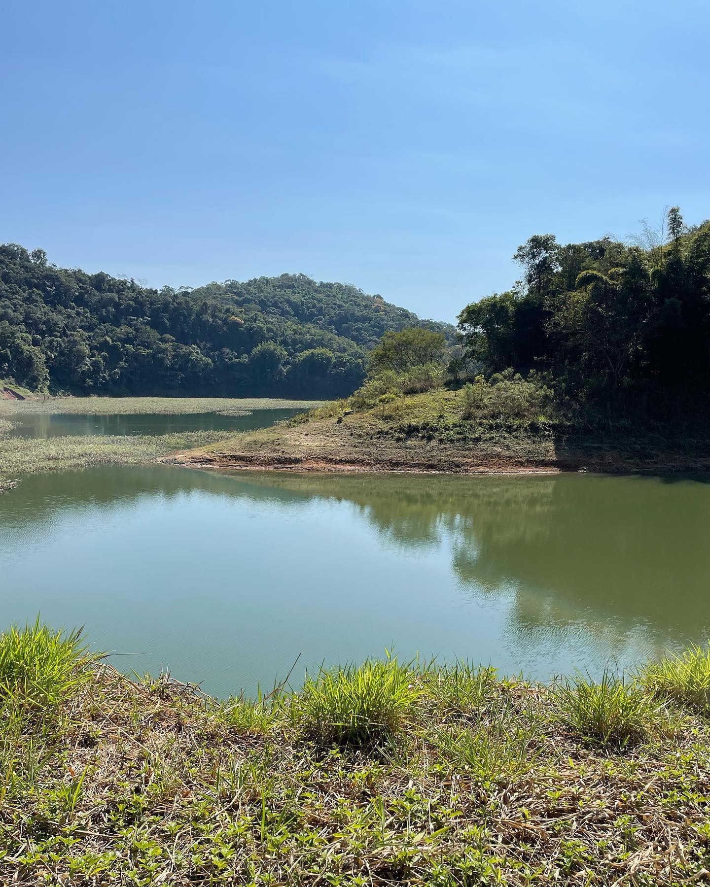 Terreno de 10 mil metros - Beira Represa - São José dos Campos