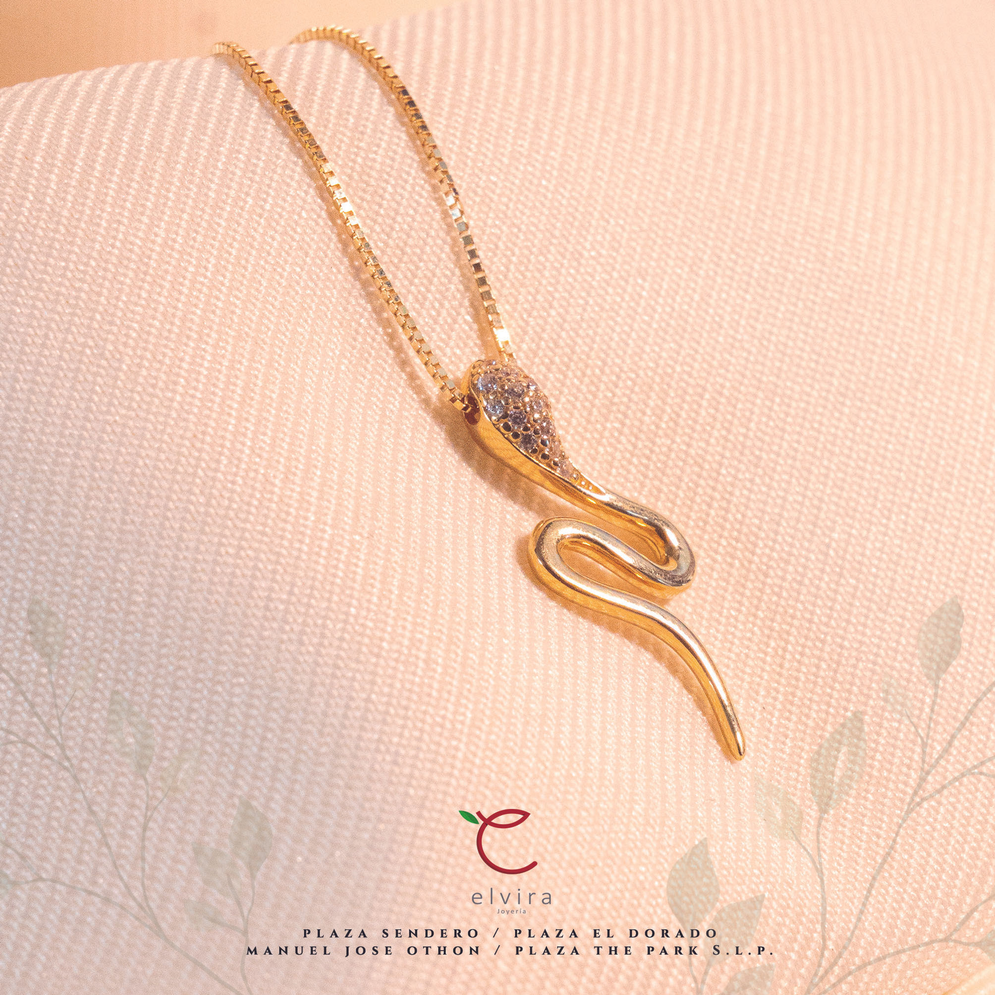 Gargantilla de serpiente de oro 14k