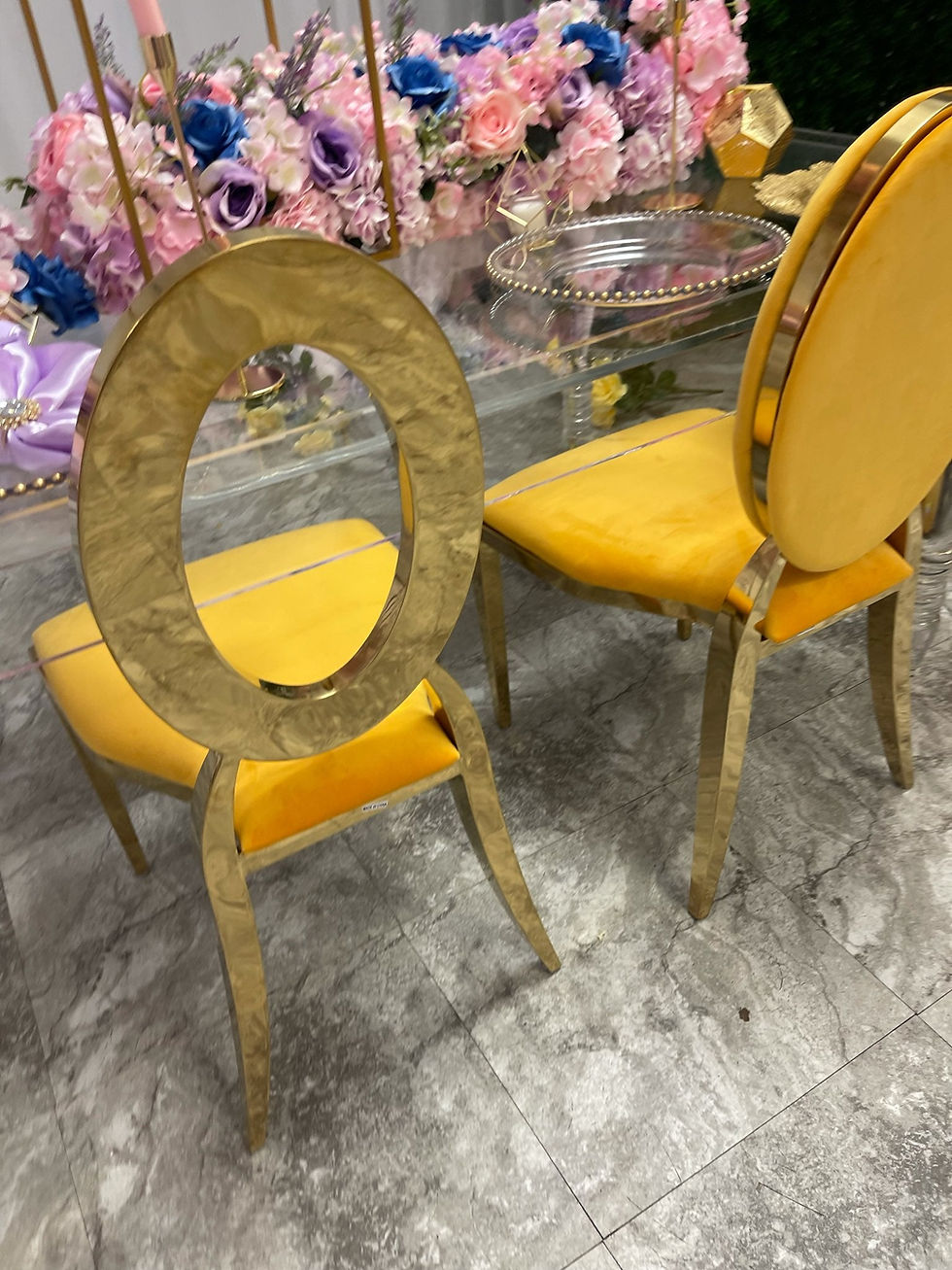 Miniatura: O Back Gold Chair
