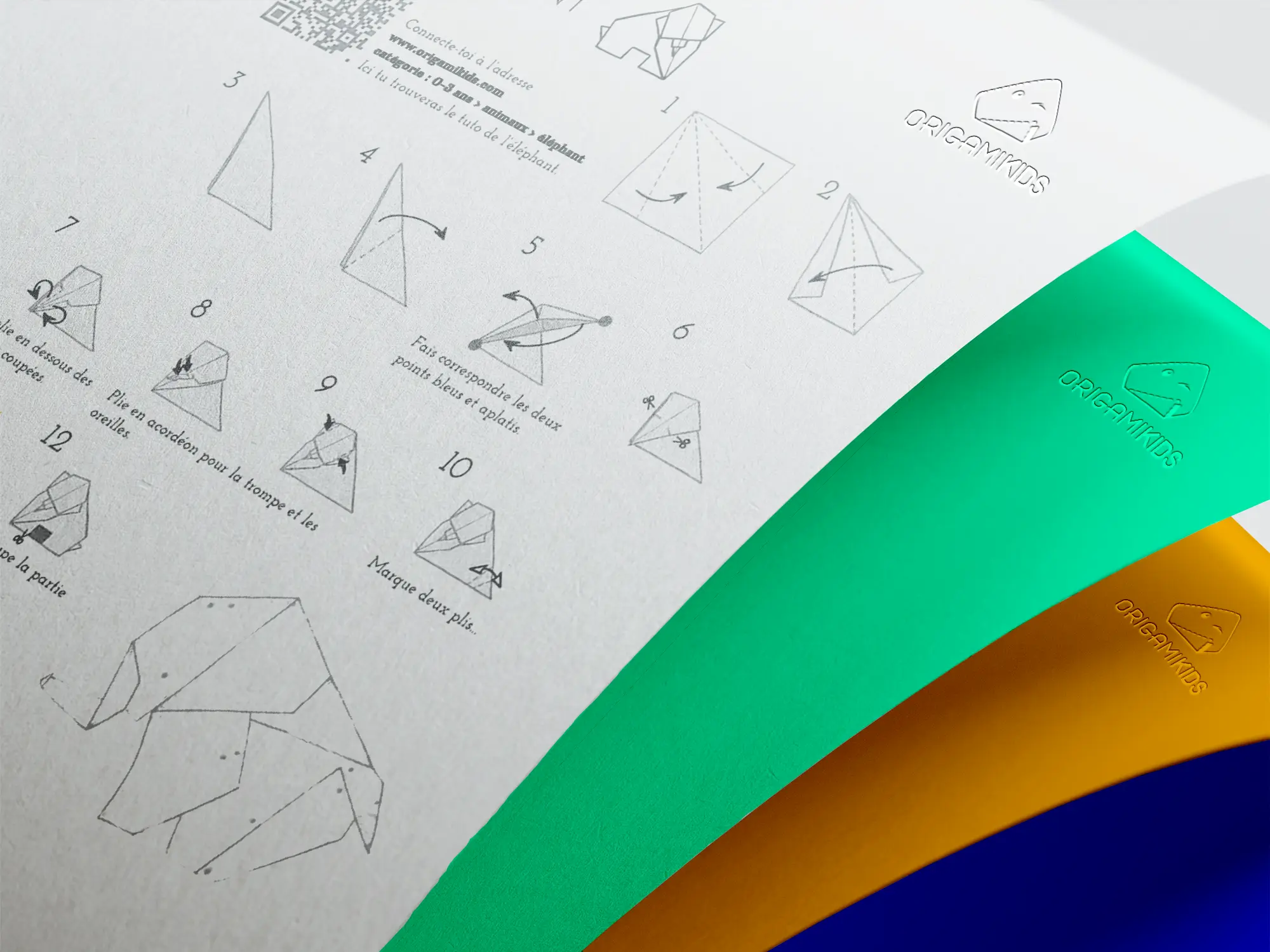 Free_Logo_Mockup_5.webp