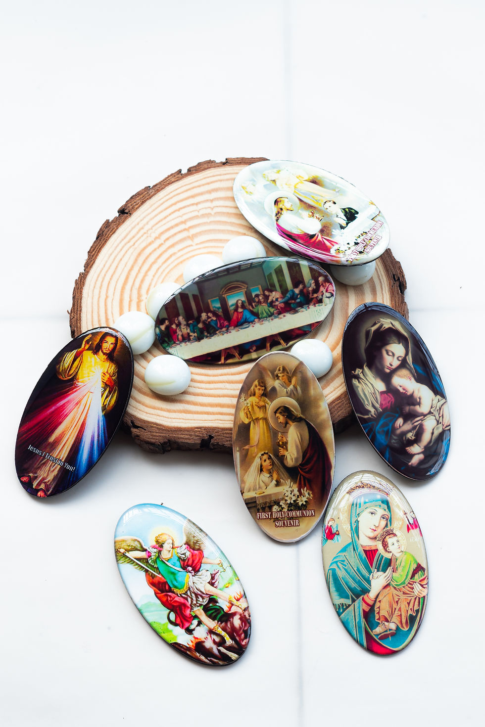 Thumbnail: Mother Mary and Jesus Oval
