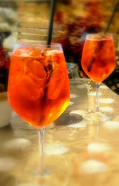 Uno "spritz" in piazza
