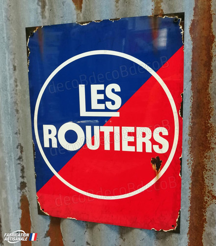 INSIGNE 52° SAPEURS Routiers Genie Indochine EUR 24,00 - FR INSIGNE 52° SAPEURS Routiers Genie Indochine EUR 24,00 - FR
