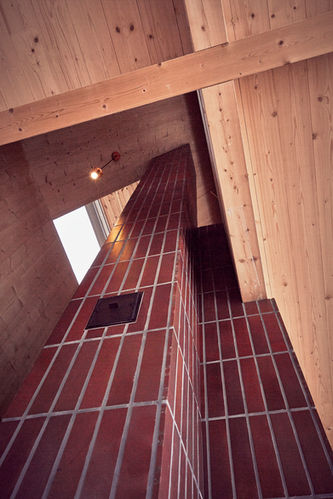 braskamin-kamin-öppen-spis-trähus-arkitekt-ritat-hus-kakelugn-skorsten