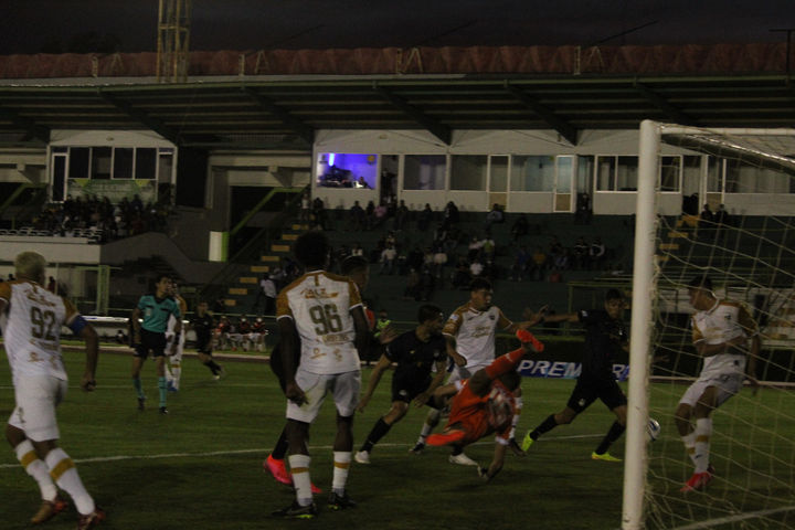Alacranes a Semifinales