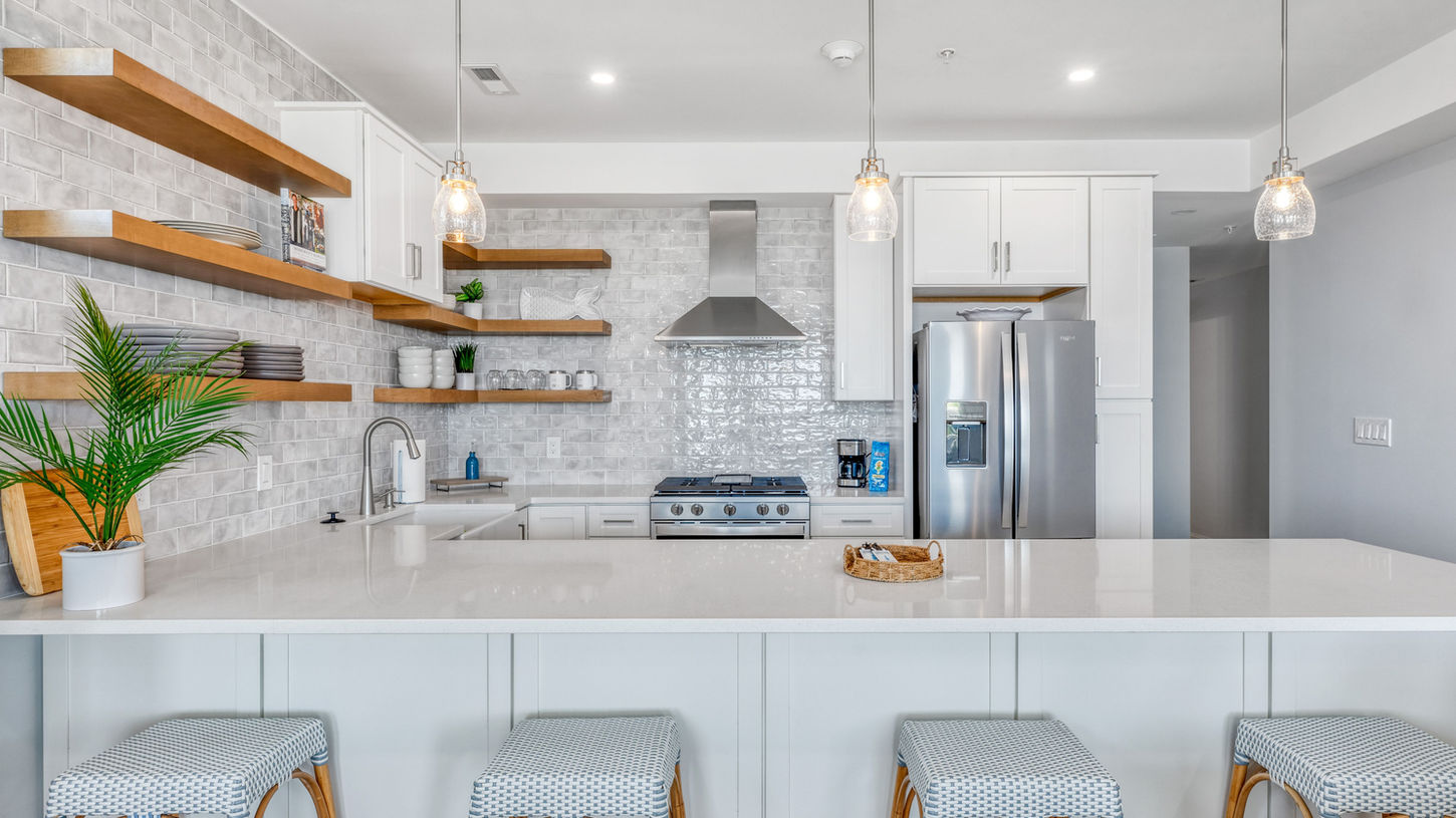 Aloha kitchen straight on.jpg