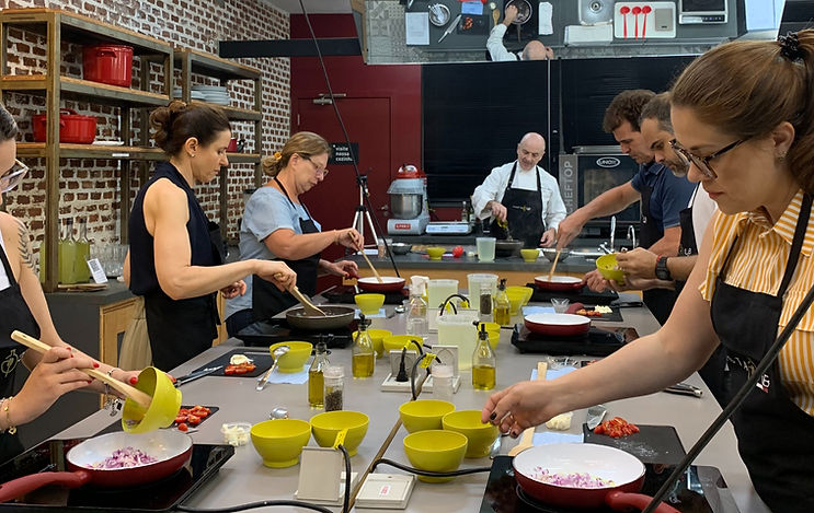 "atividades culinárias para empresas", "cozinha para equipes", "team bonding com gastronomia"