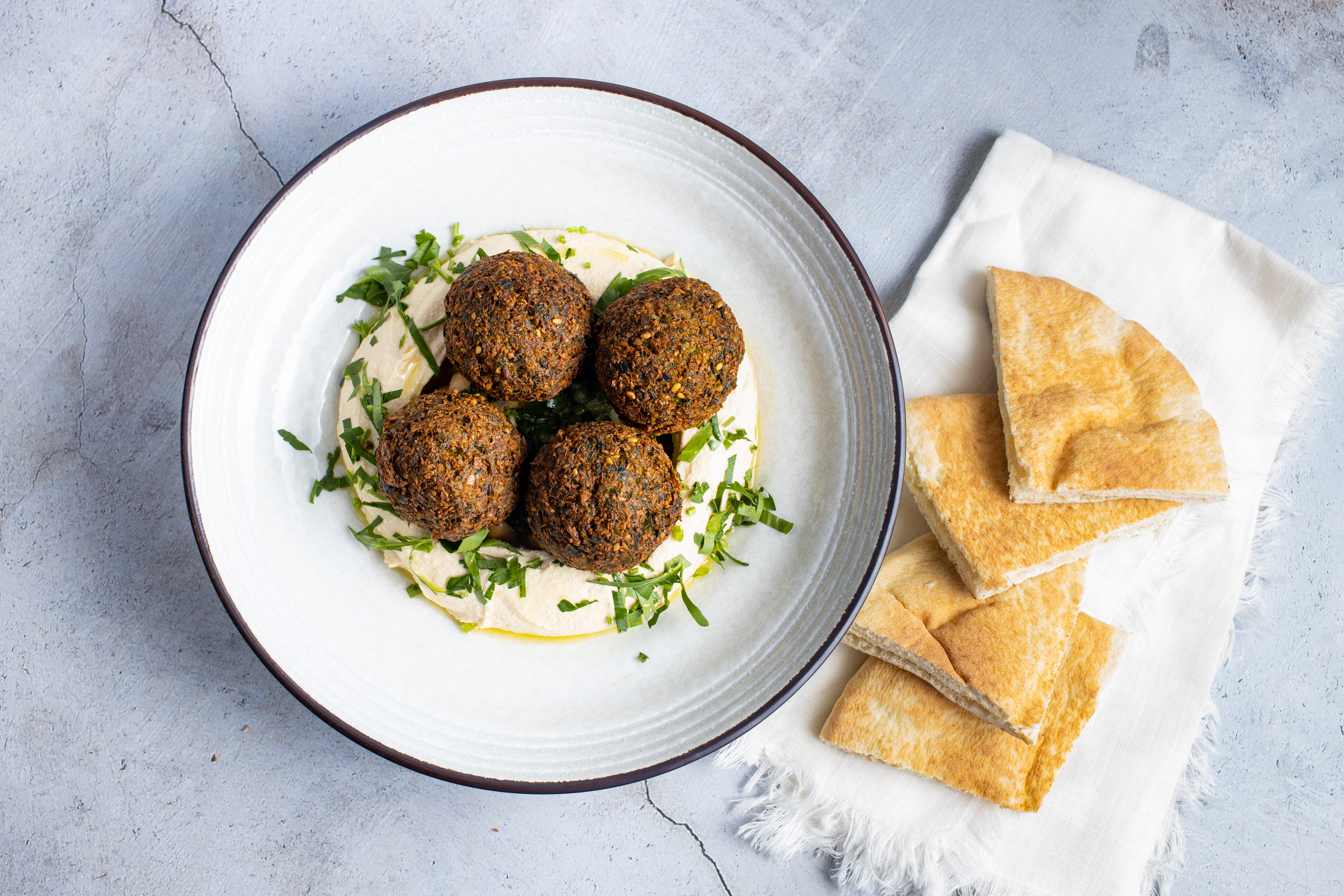 Hummus with Falafel