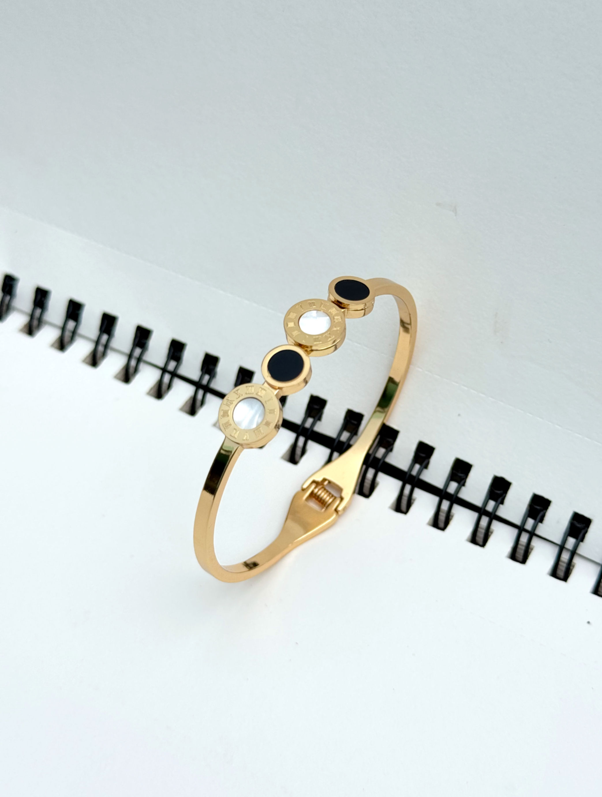 Noir Éclat Bracelet