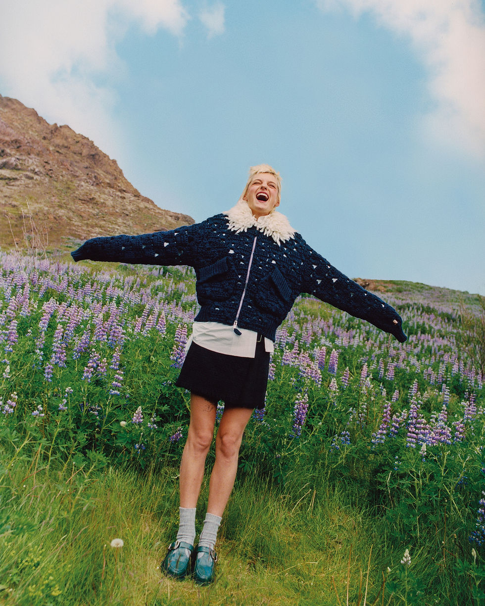 Emma Corrin HL 09-23 4x5 Clean 01 Credit Hollie Fernando-BA High Life.jpg