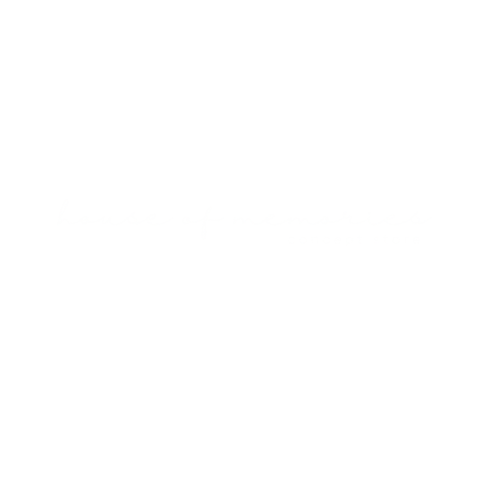 house of memories (8 x 8 cm) - White Logo hom.png