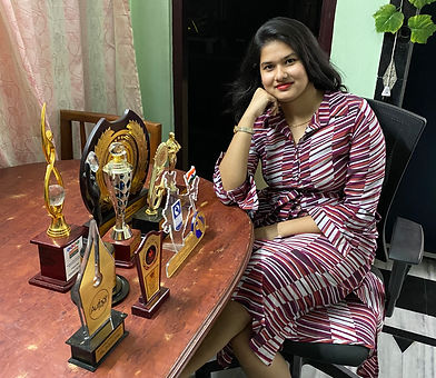 Dr. Priyasi Das