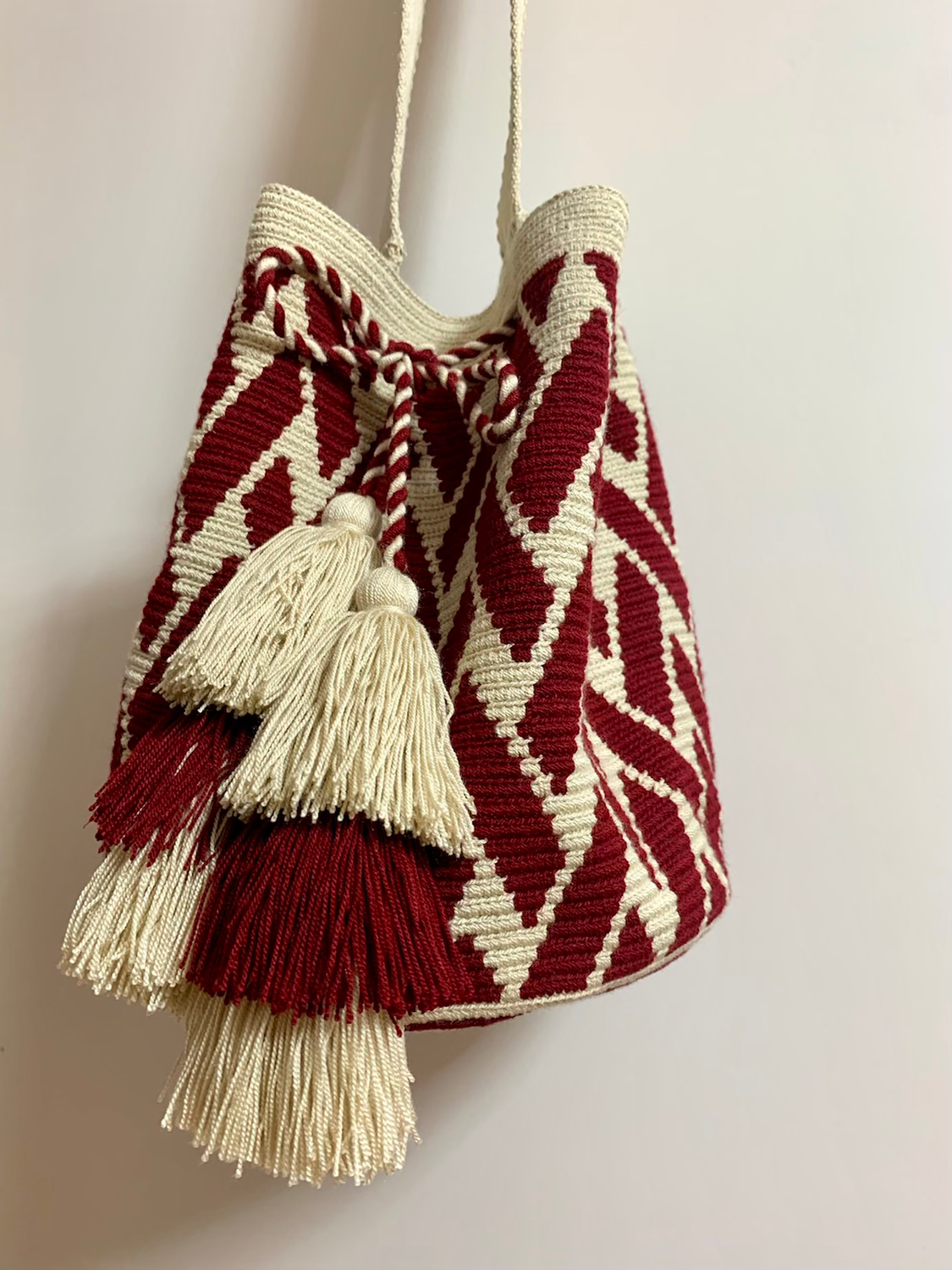 ワユーモチラ レッドワインxベージュ　Lサイズ