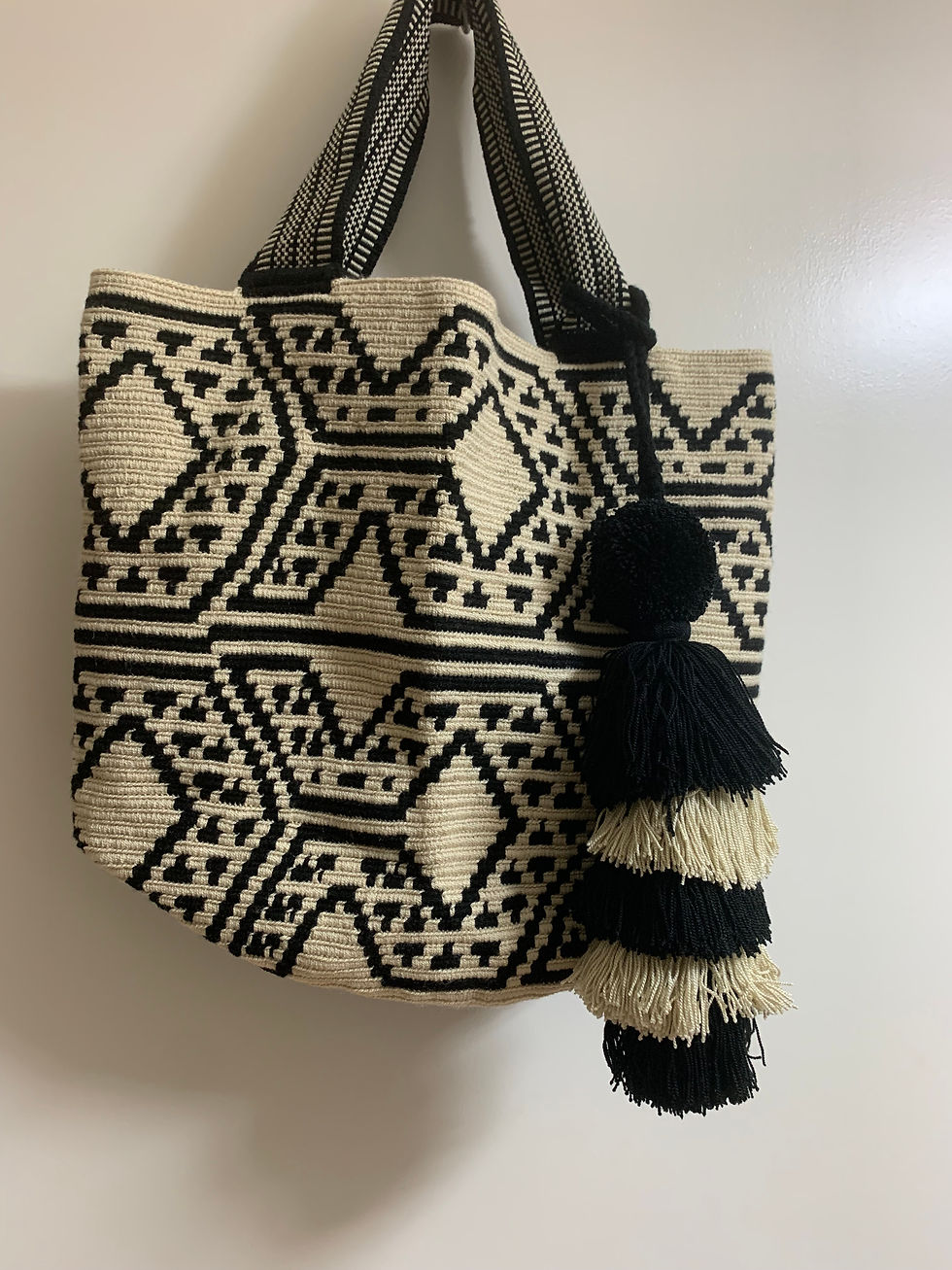 サムネイル： wayuu-symbolmonotone-2t-tote-12