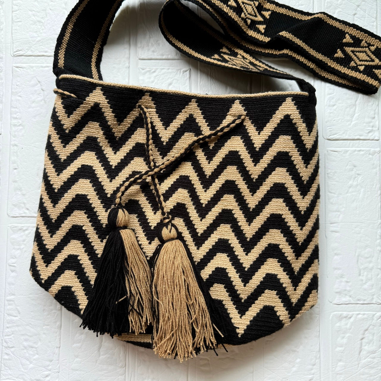 ⚫︎メンズも使いやすい⚫︎ワユーバッグ　TRD. zigzag negro