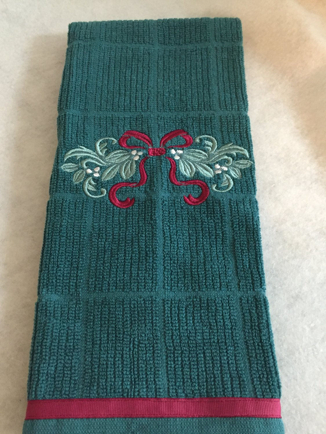 18-131 Damask Mistletoe Spray on Dk Teal-Red (1) or Green (2) Ribbon