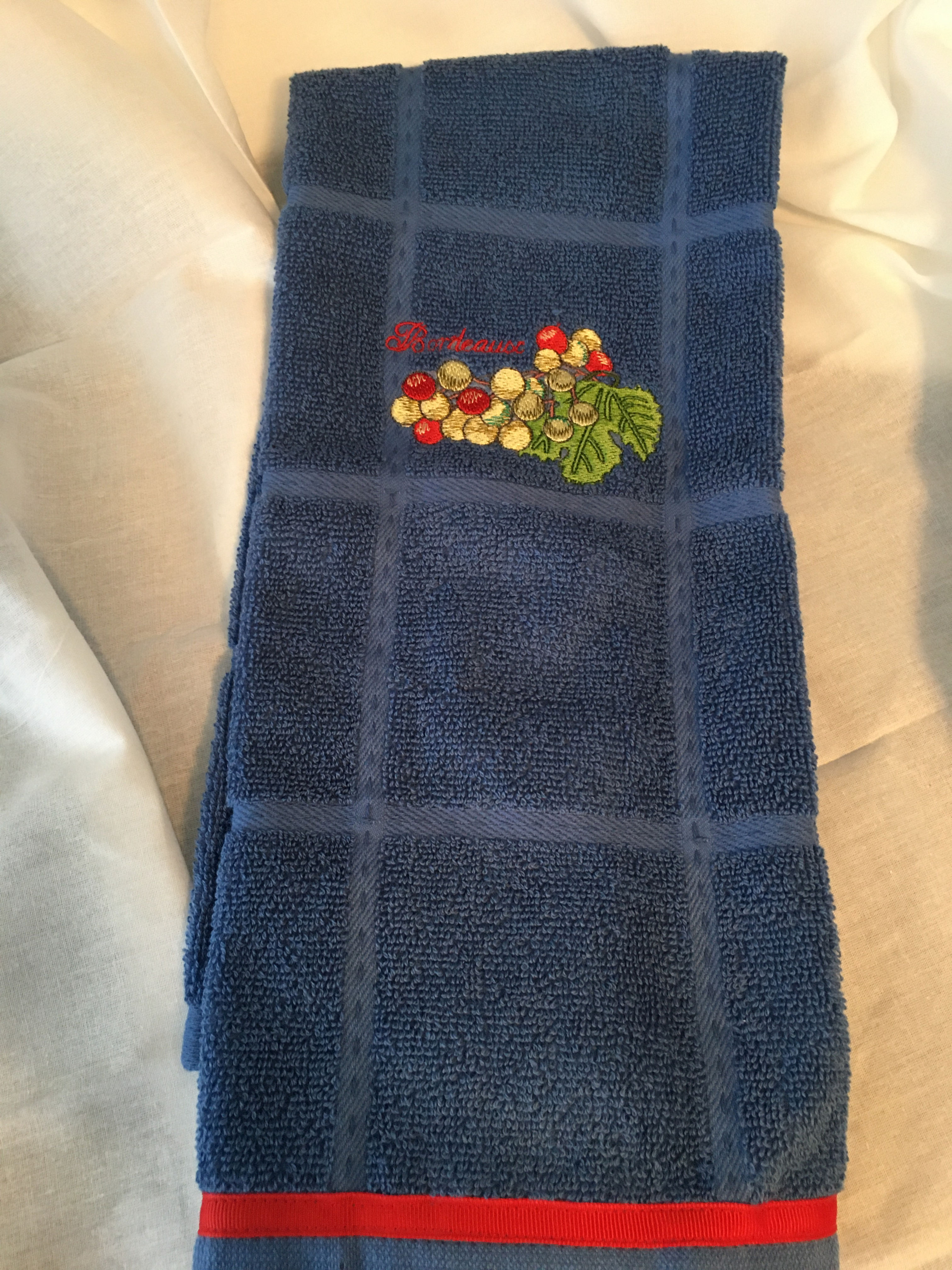 19-176  Bordeaux Grapes