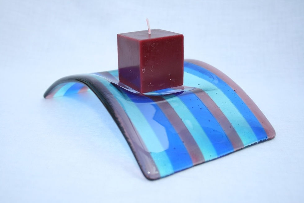 18 - ARCHED PLUM TURQUOISE TRUE BLUE CANDLE HOLDER WITH CANDLE 21X13