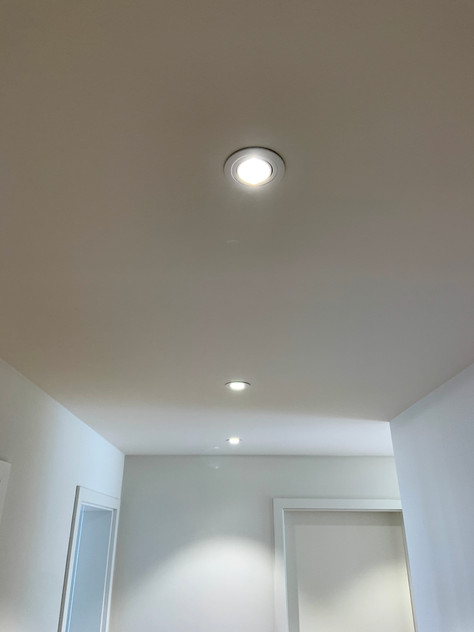 LED-Deckenspots in der Diele