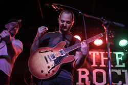 322812545398280192-original