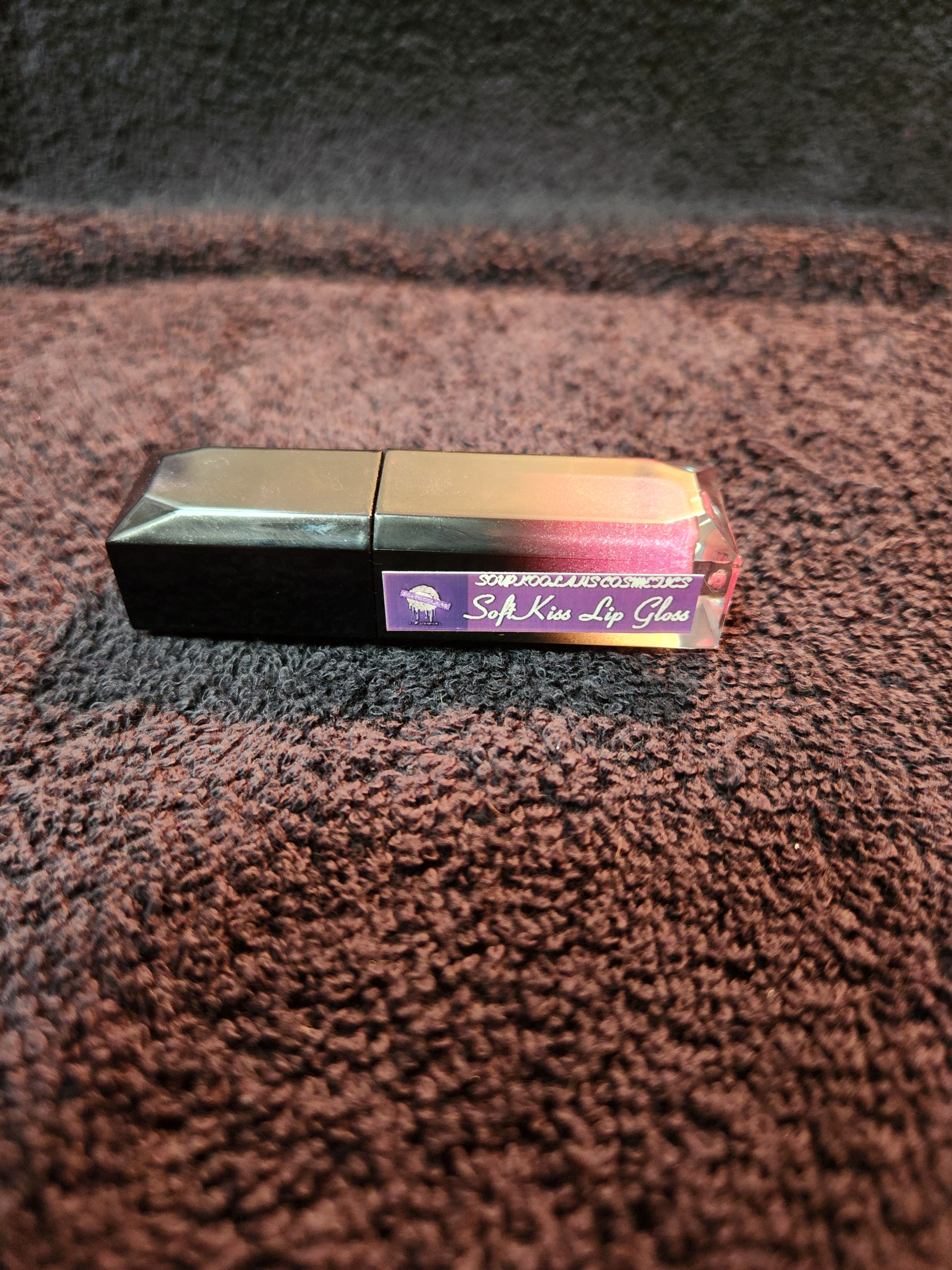 SoftKiss Lip Gloss(candy rose)