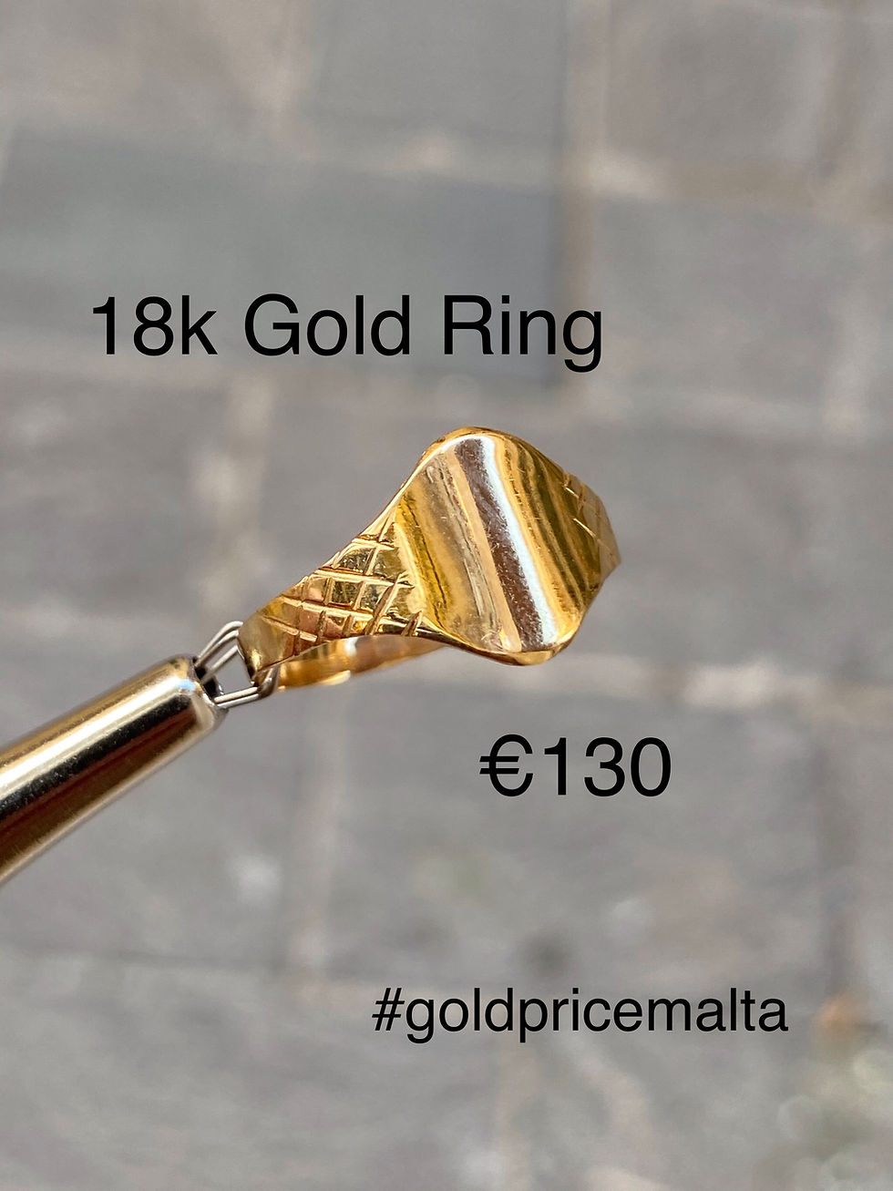 18 Carat Gold Ring